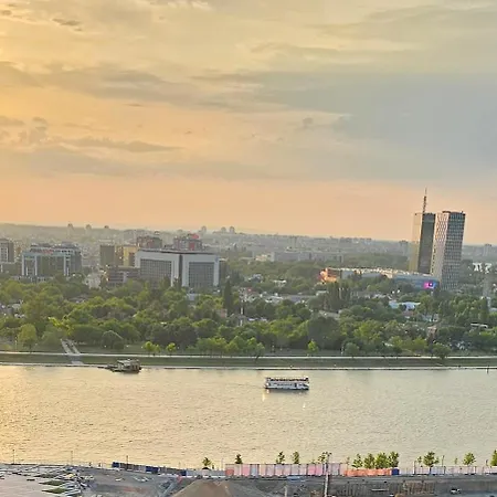 Apartament Bw Skyverde On 21st - River & Tower View