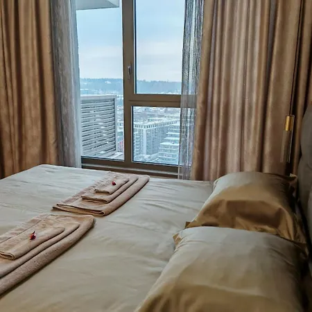Apartment Bw Skyverde On 21st - River & Tower View *