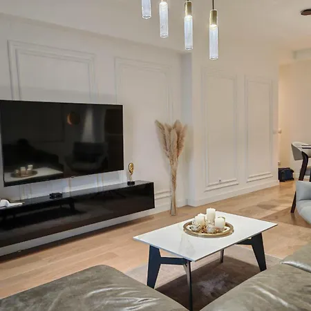 Bw Skyverde On 21st - River & Tower View Belgrad